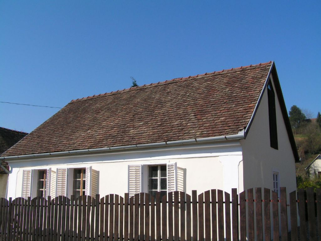 cottagedomb